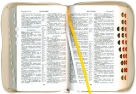 БИБЛИЯ (048 zti, код 11.1, белая, золотая фольга, &quot;сердце и крест&quot;)